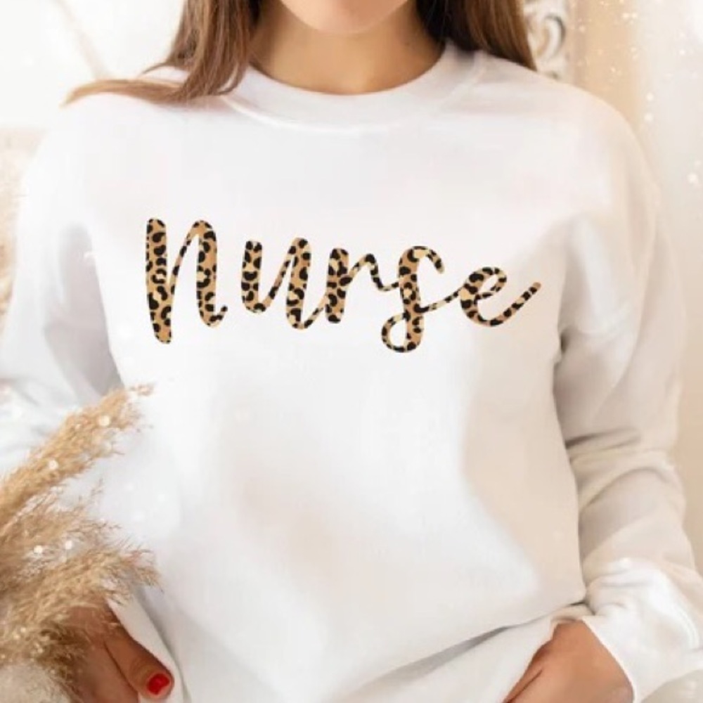 - CUTE Nurse 🥰 Women's crewneck